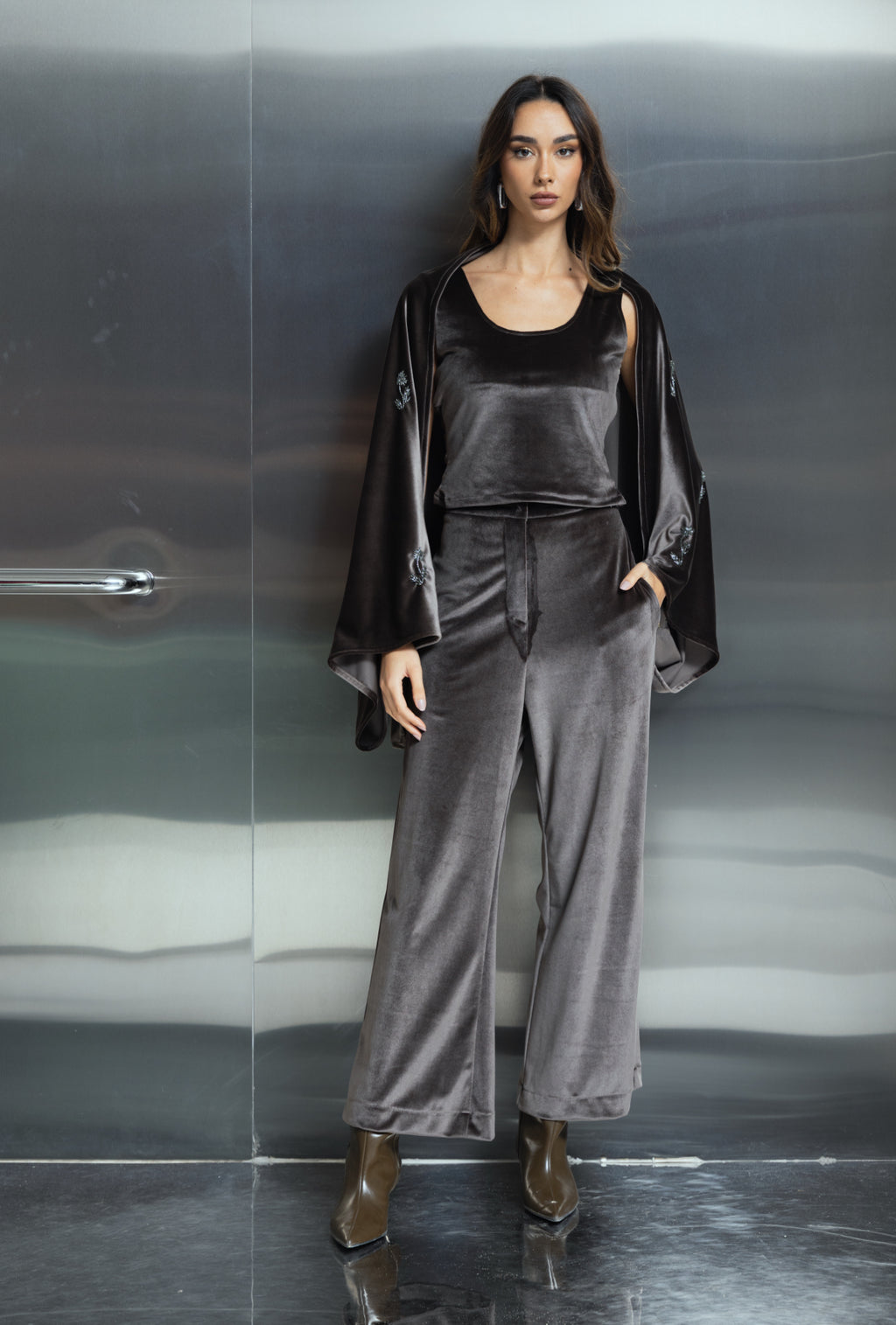 grey 3 pieces short bisht
