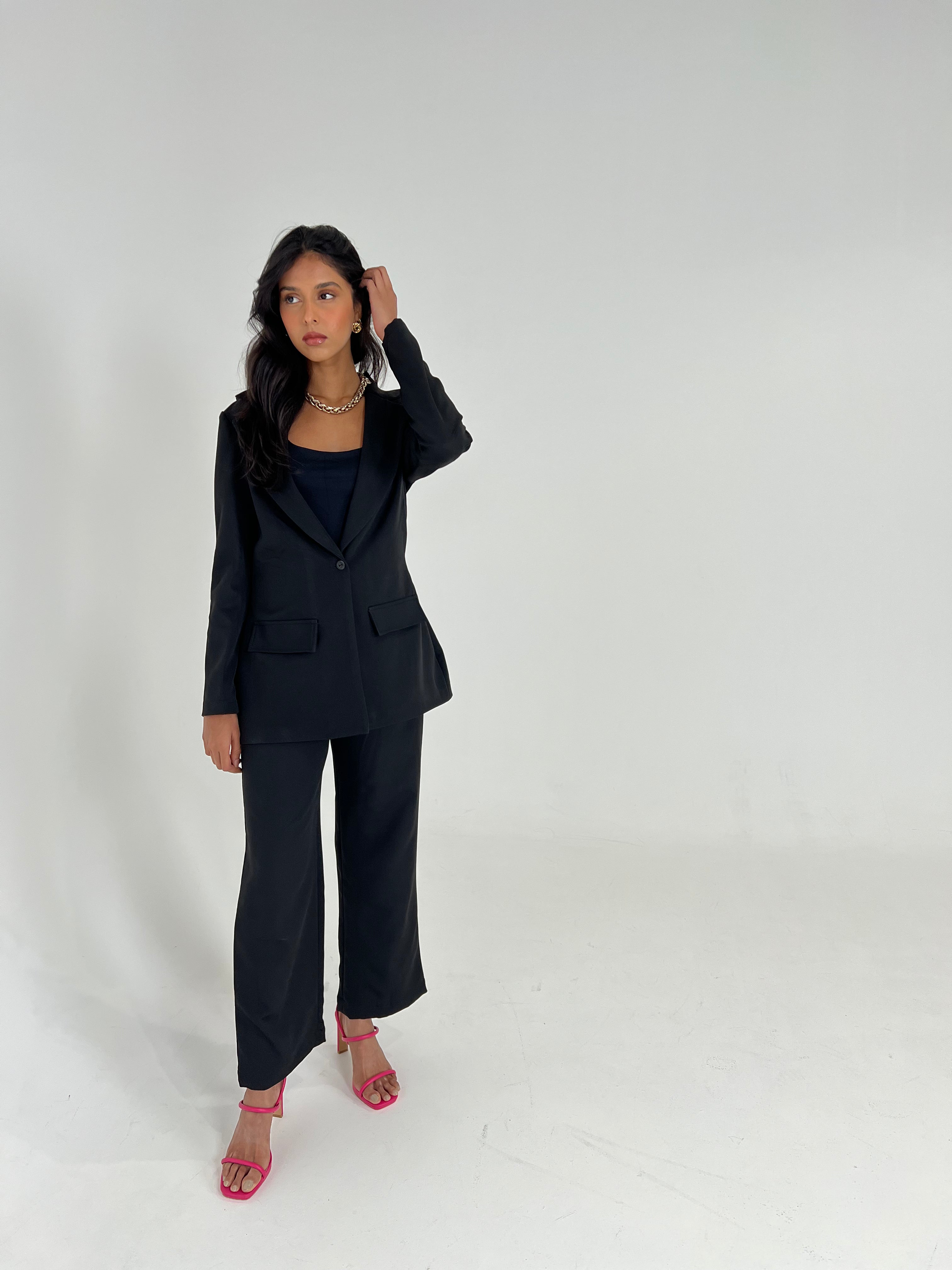 Suit ||