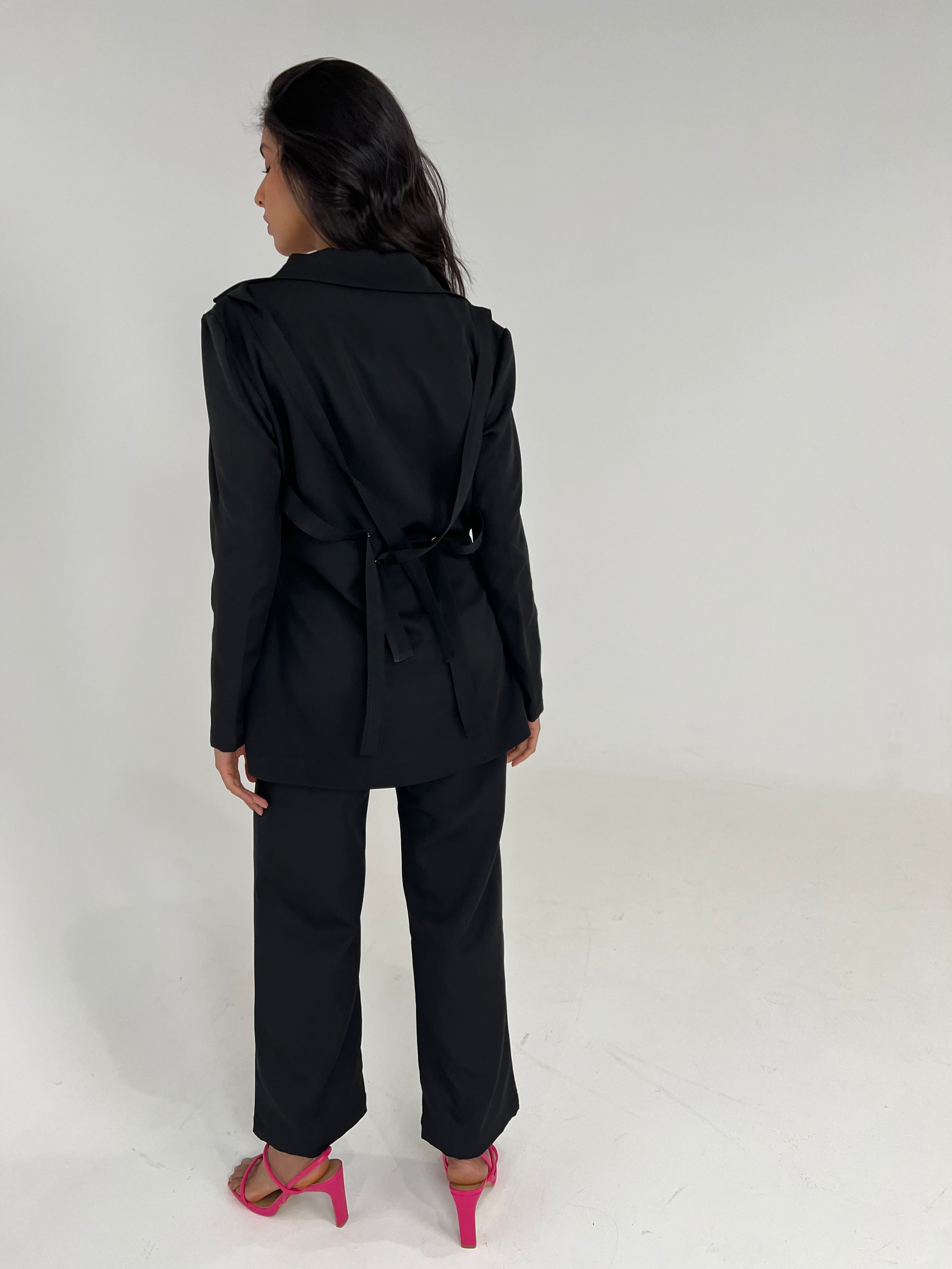 Suit ||