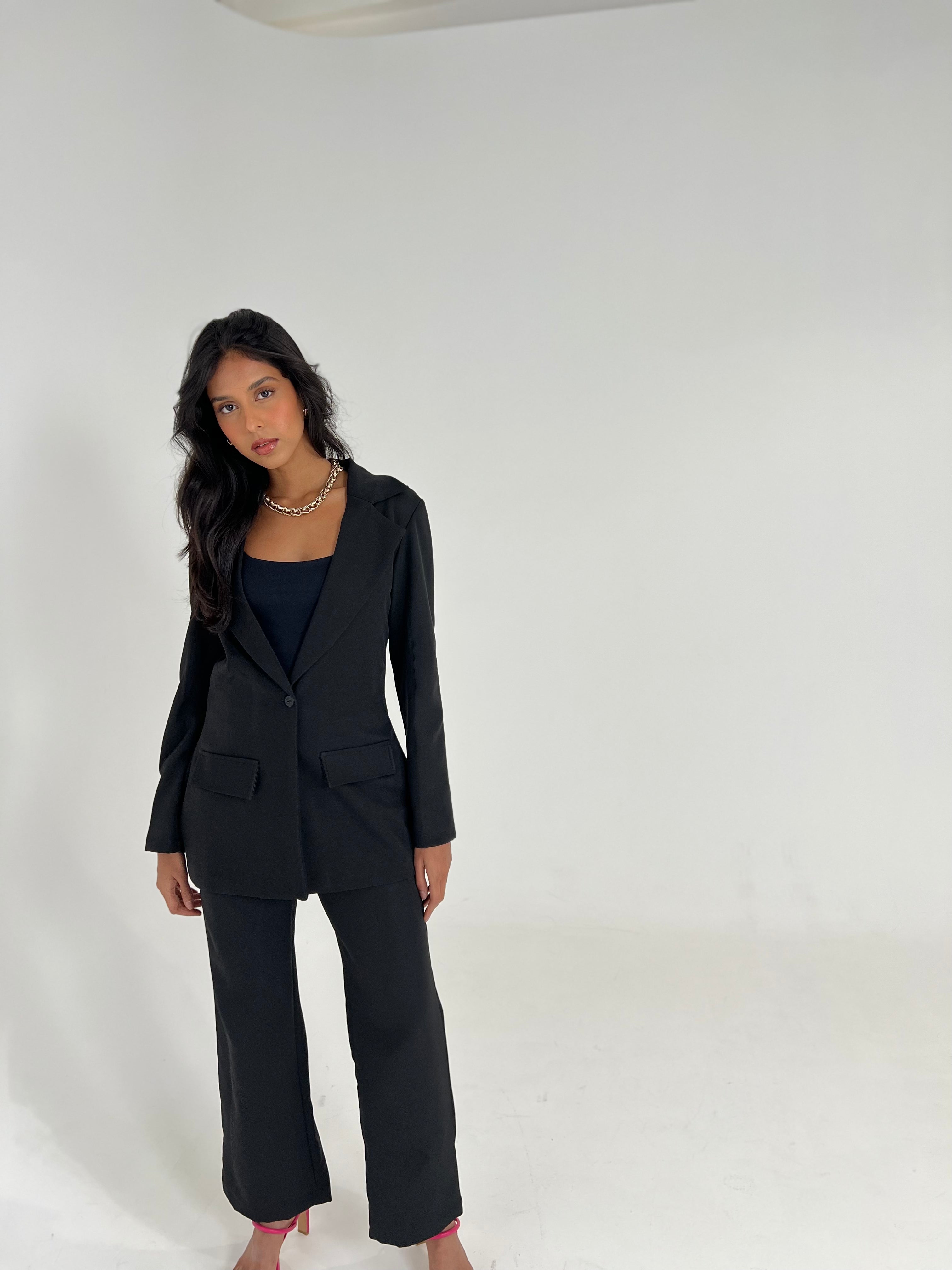 Suit ||